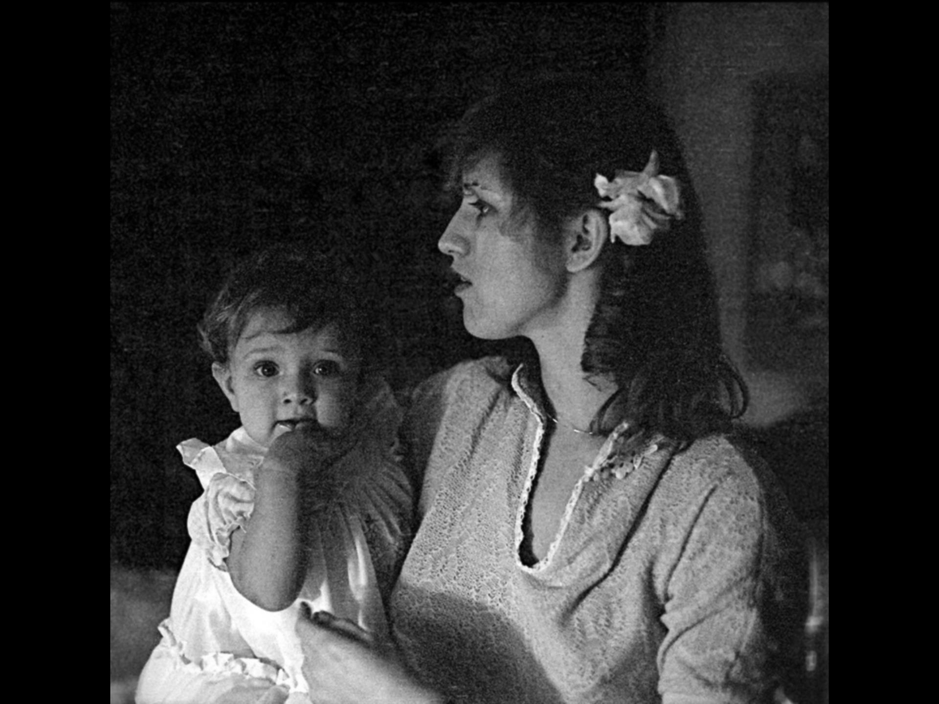 ROGER BENNETT - MOTHER AND CHILD - PHOTOGRAPHY - 14 X 11