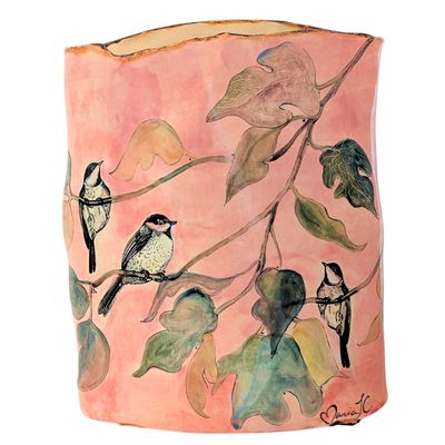 MARIA COUNTS - LRG PINK BIRD METTING VASE - CERAMIC - 10 X 12.5 X 5