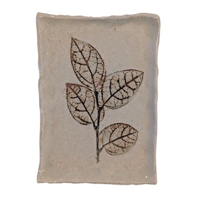KAREN LIBA - BEIGE LEAF IMPRINT TRAY - .25 X 3.5 X 5