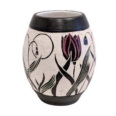 MAGIE SMITH-FLEISHER - SGRAFFITO FLOWER VASE - CERAMIC - 5 X 6 X 4