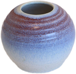 KENNY SMITH - ROUND BLUE AND RED VASE - CERAMIC - 4.5 X 5.25